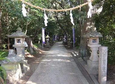 chemin-hananoiwaya-jinja