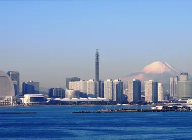 Vistas sobre Yokohama y el Monte Fuji Vistas sobre Yokohama y el Monte Fuji