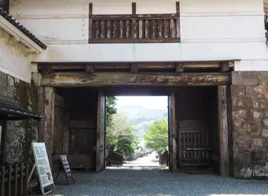 Vue sur le paysage d'Obi depuis son château Vue sur le paysage d'Obi depuis son château