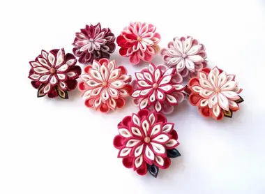 Exposition-Vente / Idées Japon Saori Urata - Broche tissu chrysanthème