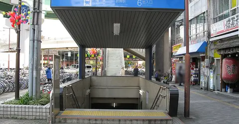 Tsurumai Station Entrance Tsurumai Station Entrance