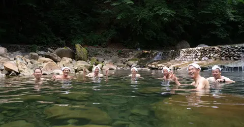 Bathing in Onsen in Japan