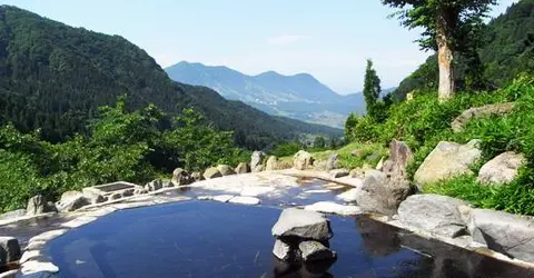 La fuente de aguas termales de Maguse está situada en un parque cerca de Nagano en los alpes japoneses. 