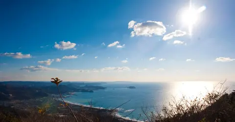La baie de Tokyo vue depuis le mont Nokogiri La baie de Tokyo vue depuis le mont Nokogiri