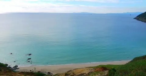 Plage sur l'île de Nozaki, voisine d'Ojika.