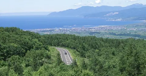 La côte de Niseko, sur l'île de Hokkaido La côte de Niseko, sur l'île de Hokkaido