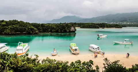 Baie de Kabira, à Ishigaki (Okinawa)