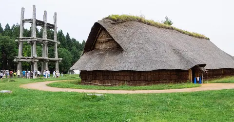  The village of Sannai Maruyama site in Aomori