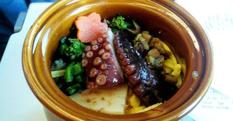 L'ekiben au poulpe Hipparidako meshi L'ekiben au poulpe Hipparidako meshi