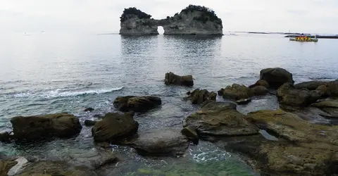 Engetsu Island in winter Engetsu Island in winter