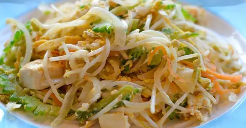Goya chanpuru, une spécialité d'Okinawa Goya chanpuru, une spécialité d'Okinawa