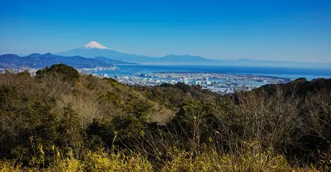 La magnifique vue sur la baie de Shizuoka La magnifique vue sur la baie de Shizuoka