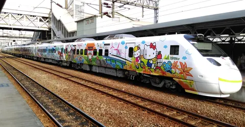 Une ancienne version de train Hello Kitty Une ancienne version de train Hello Kitty