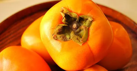 Le kaki, le fruit de l'automne par excellence au Japon Le kaki, le fruit de l'automne par excellence au Japon