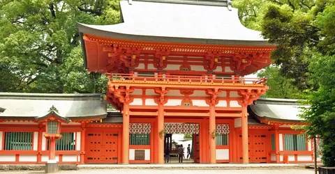Porte d'entrée du sanctuaire Hikawa Porte d'entrée du sanctuaire Hikawa