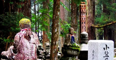 Koyasan is one of the most popular spiritual retreat destinations in Japan Koyasan is one of the most popular spiritual retreat destinations in Japan