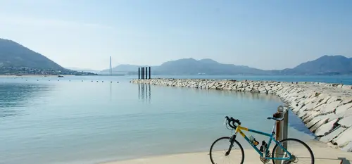 Les plages où l'on peut passer sur la route Shimanami Kaido. 