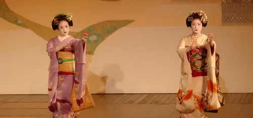 Un spectacle de geishas