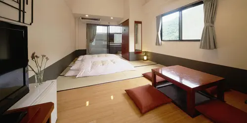 3* Hakone Ichinoyu Shinkan ryokan traditional Japanese room