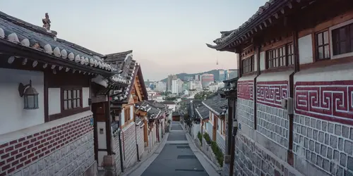 Take a step back in time by visiting the Seoul old streets