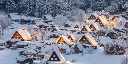 Shirakawago Unesco world heritage village in Japanese Alps