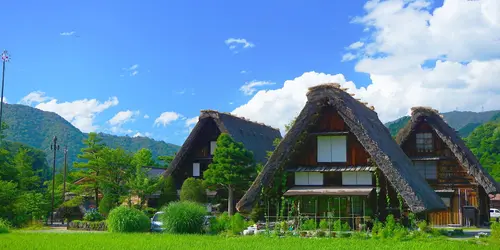 Shirakawago Unesco world heritage village in Japanese Alps