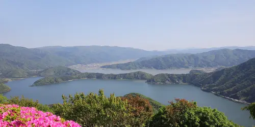 Une vue imprenable sur les lacs de Mikata et sa région