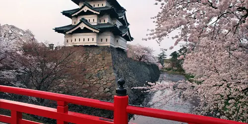 Hirosaki Castle, Aoyama Prefecture