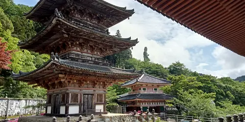 Le temple Tsubosaka-dera