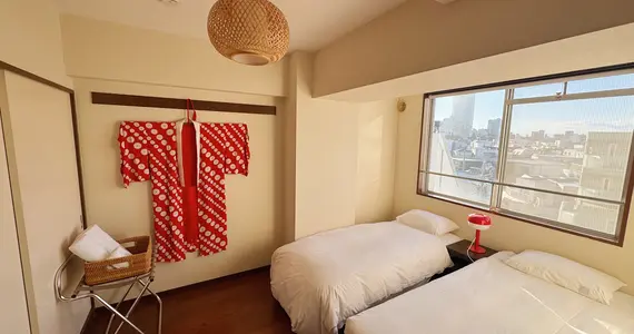 1708684C-6135-4E8D-9C7C-FF9A576AF906