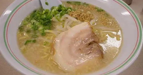 Les hakata ramen, le bouillon de nouilles qui fait la renommée de Fukuoka