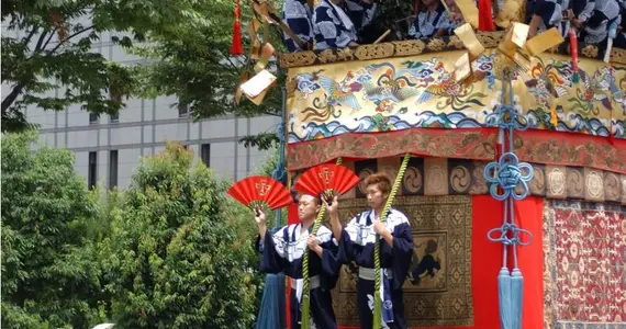 Un char du festival de Gion