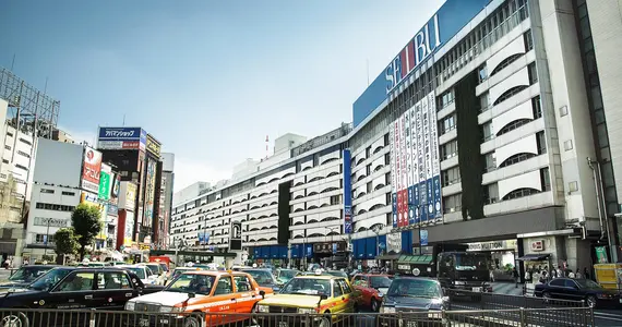 La sortie Est de la gare d'Ikebukuro à Tokyo