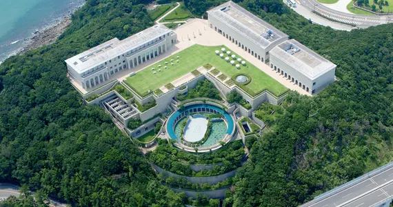 Le musée d'art Otsuka vu du ciel