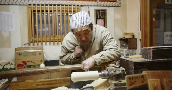 L'artisanat traditionnel du Tohoku - les poupées Kokeshi