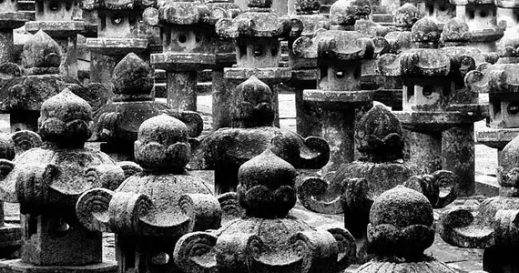 Japan Visitor - stone-lantern-2.jpg