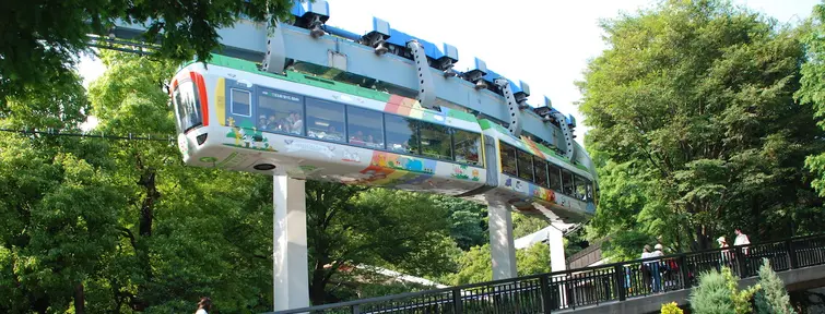 Monorail at Ueno Zoo
