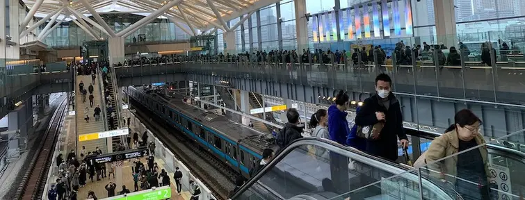 Estación Takanawa Gateway