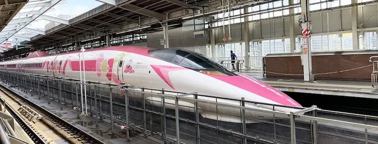 Hello Kitty Shinkansen