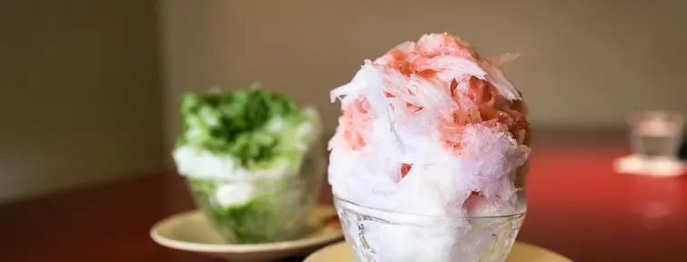 Kakigori à la fraise et au matcha 