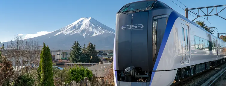 Fuji Excursion JR 353 