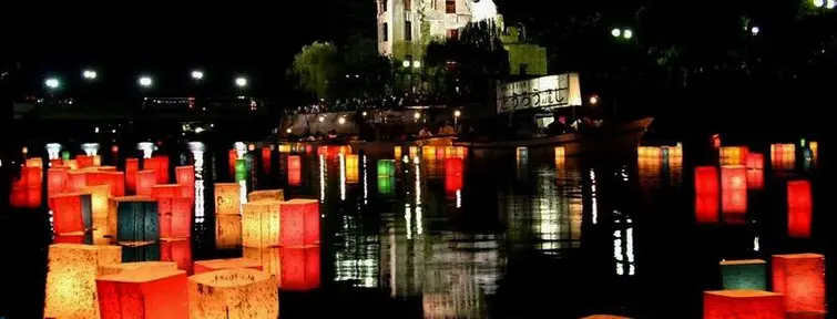 Lanterns memorial ceremony in Hiroshima