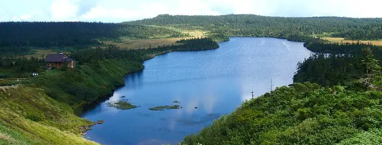 Un lac du parc naturel Hachimantai, entre Morioka et Aomori.