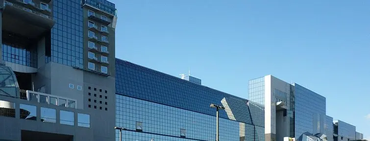 La gare de Kyoto, vue de l'extérieur