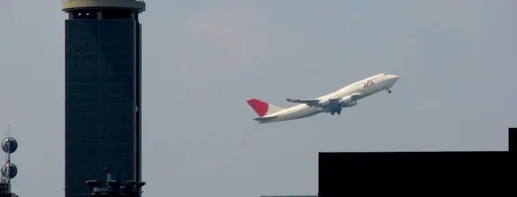 Décollage d'un avion de la JAL de Narita