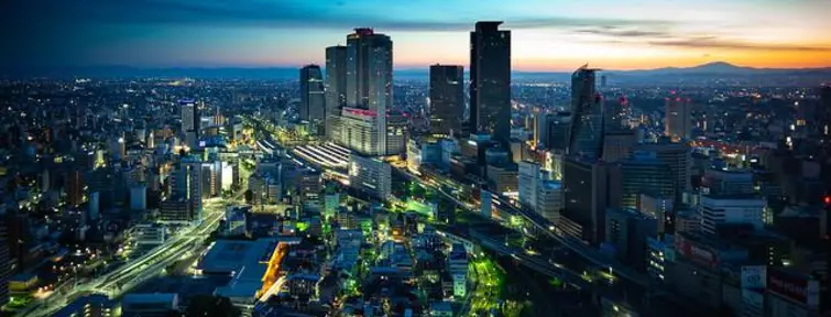 Vista aérea de Nagoya de noche