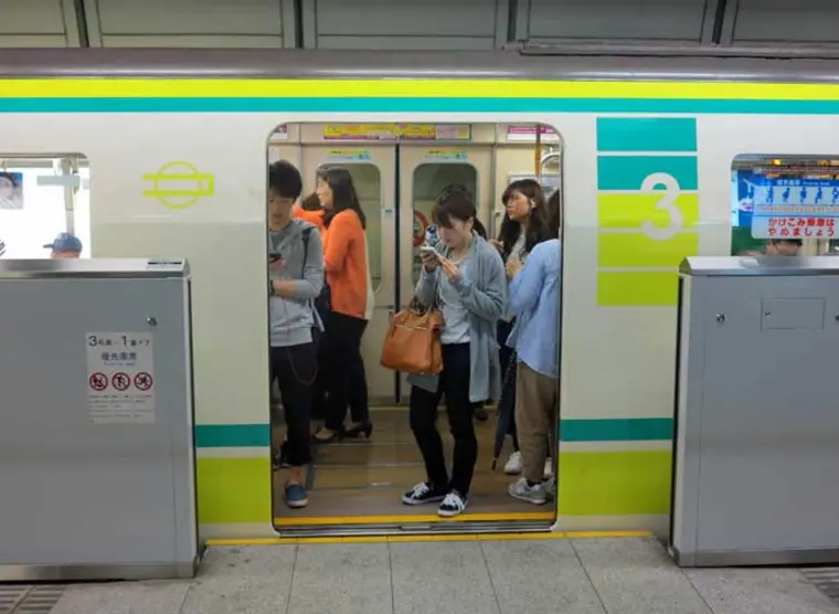 Nagahori Tsurumi-ryokuchi Line | Japan Experience - Japan