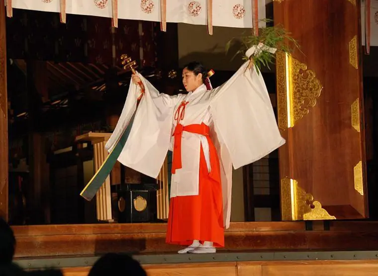 The miko | Japan Experience