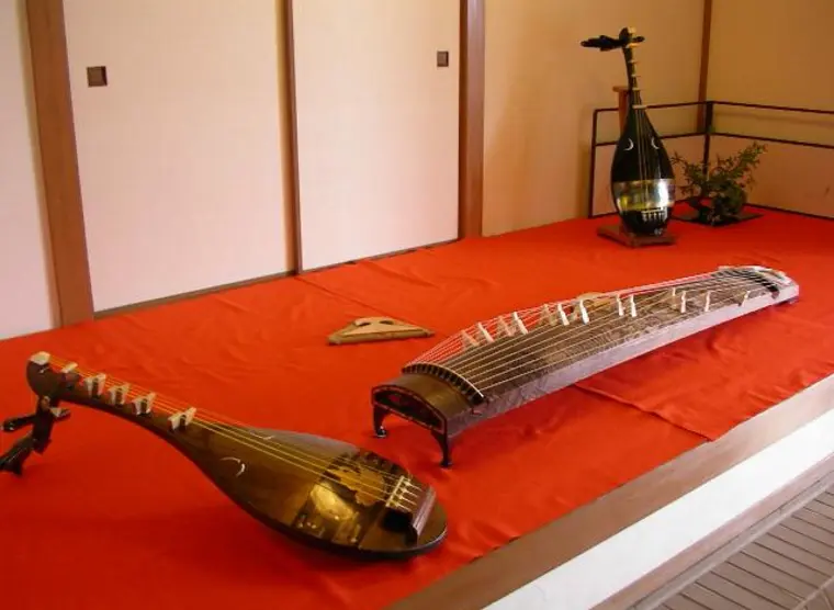 和楽器 traditional Japanese musical instrument Traditional Japanese musical instruments | Japan Experience