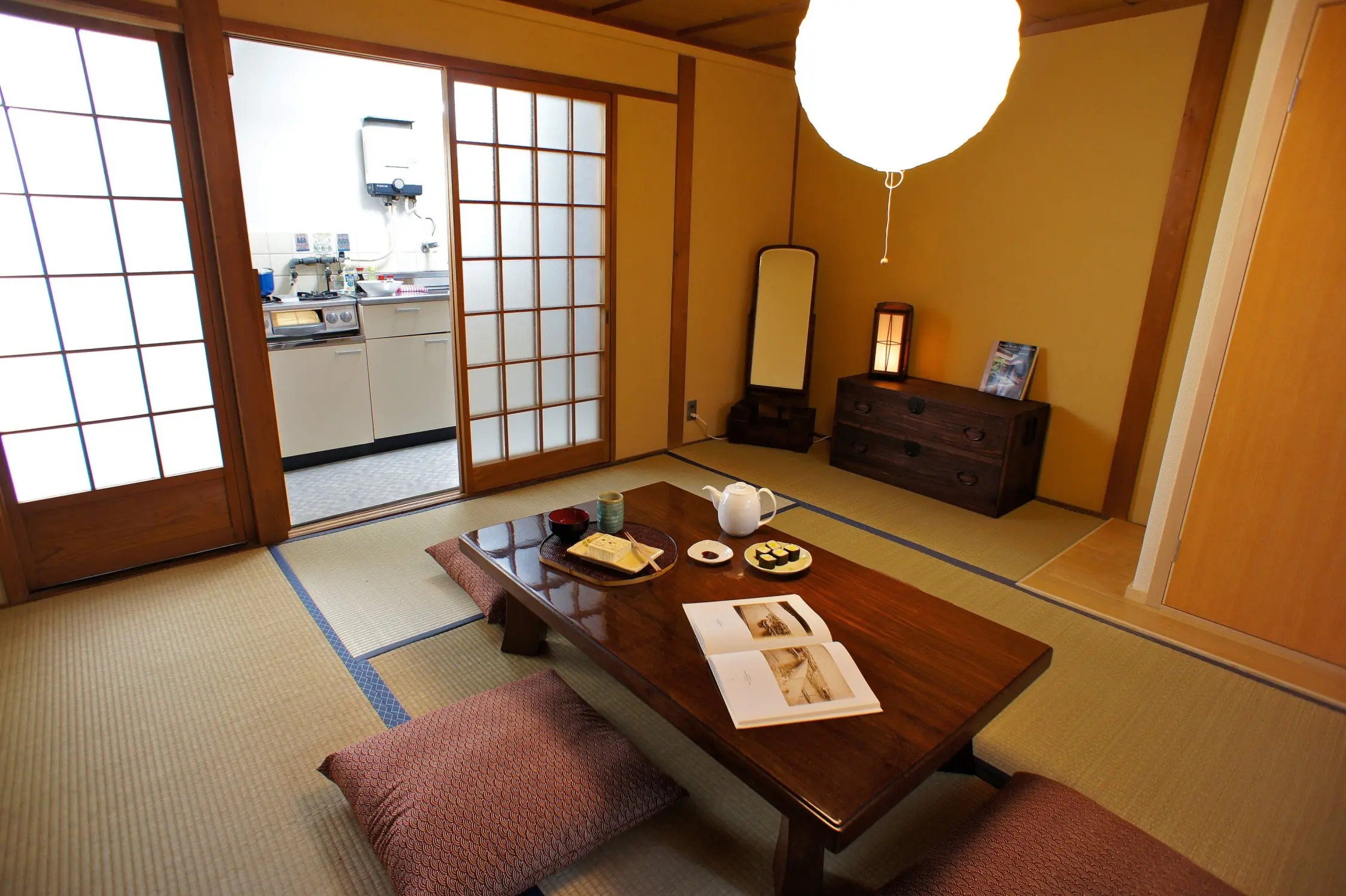 gion matsubara house kyoto japan